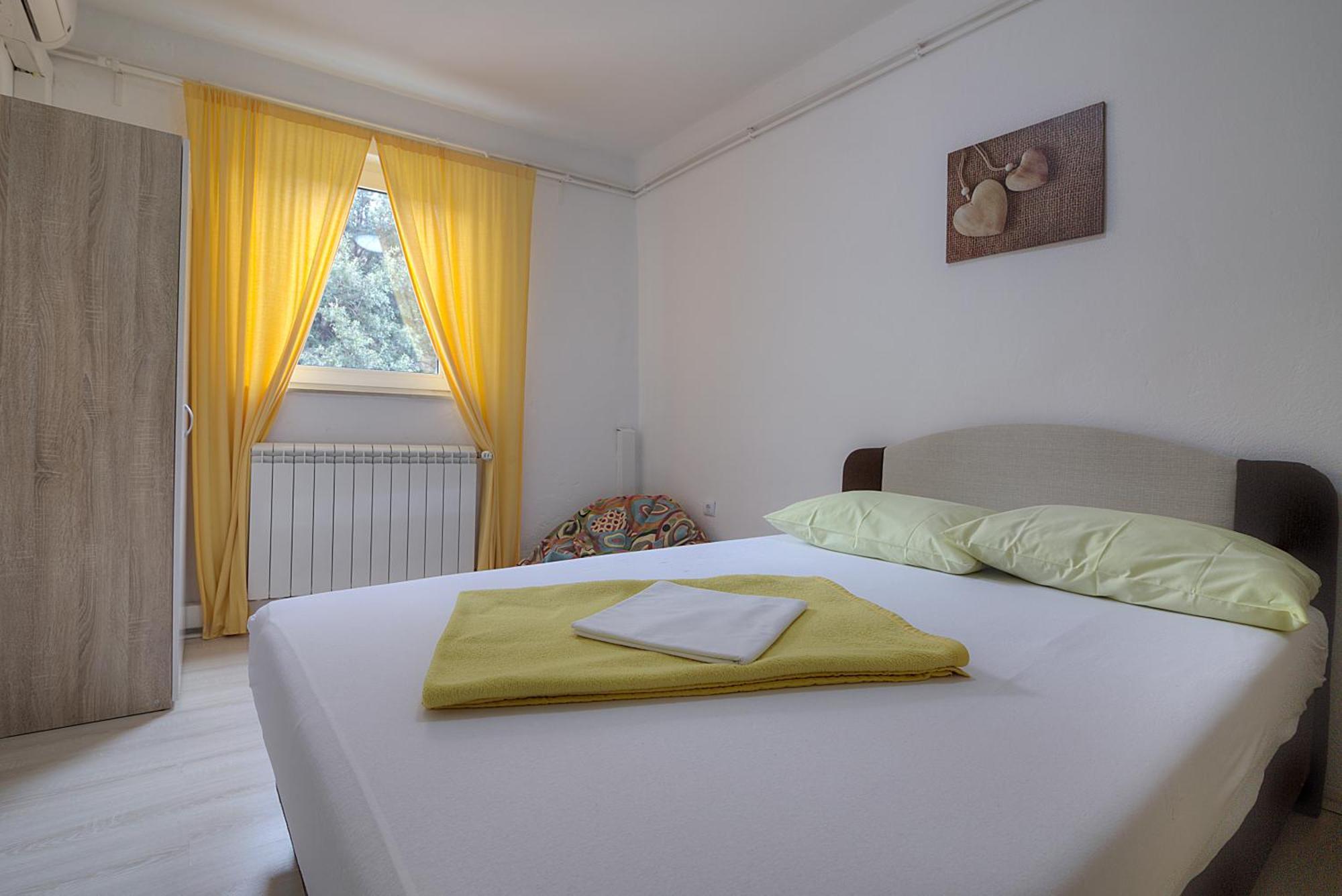 Apartments & Rooms Josephine Сень Екстер'єр фото