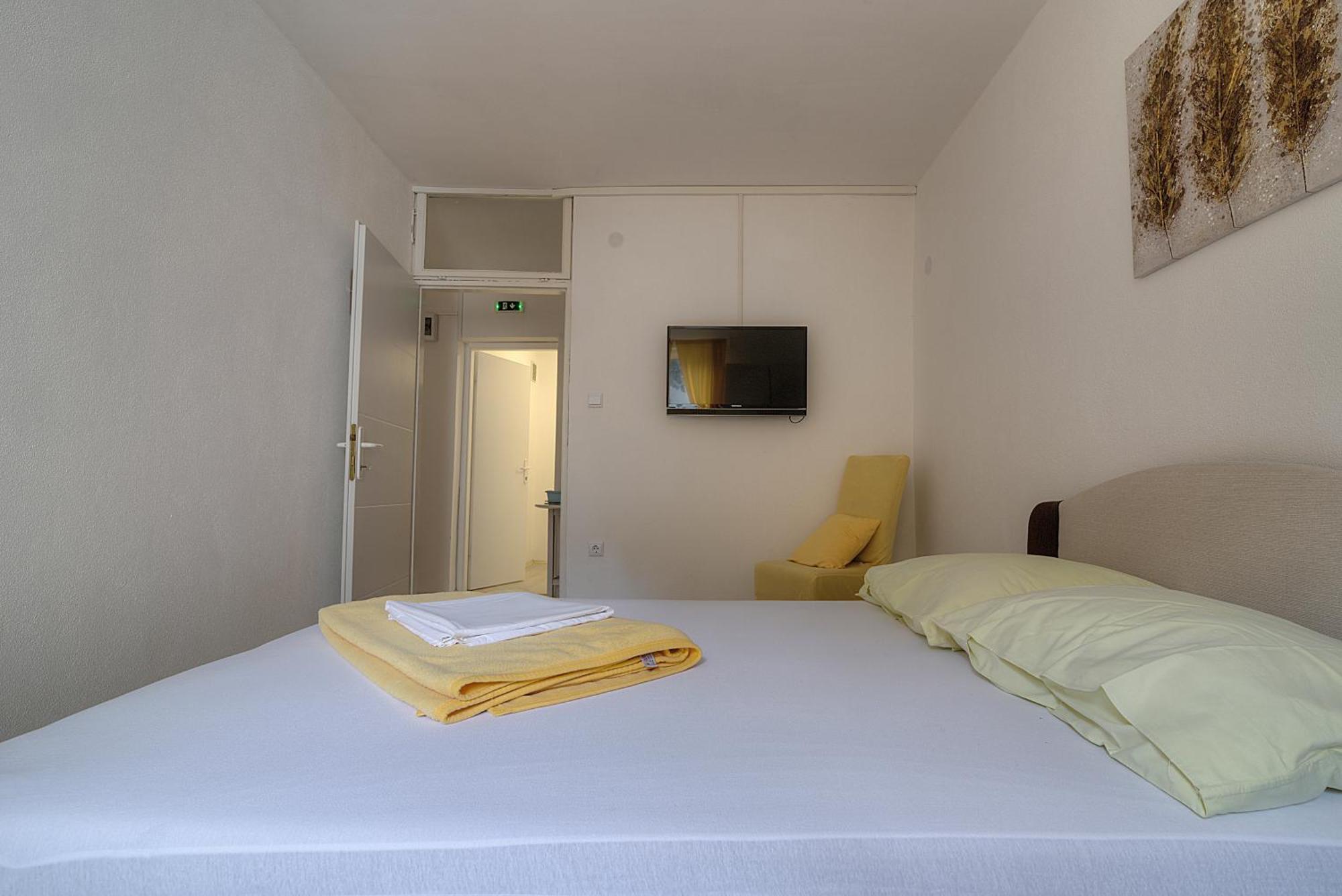 Apartments & Rooms Josephine Сень Екстер'єр фото