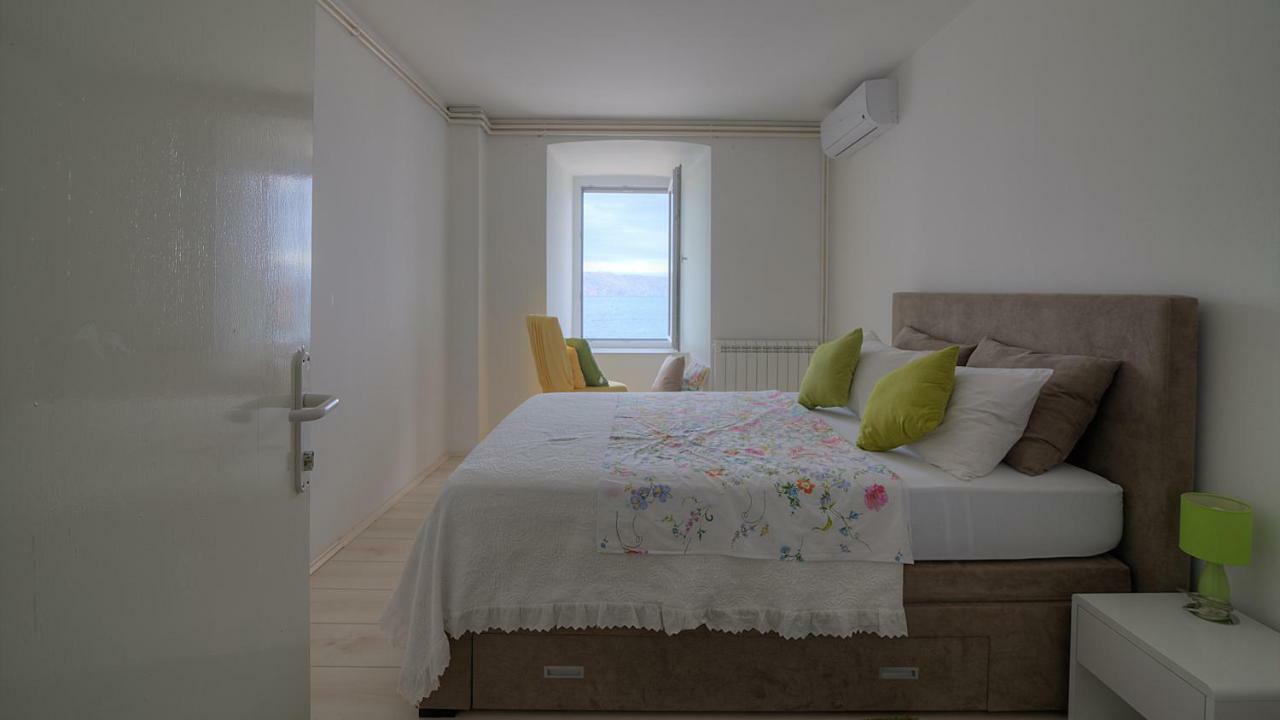 Apartments & Rooms Josephine Сень Екстер'єр фото