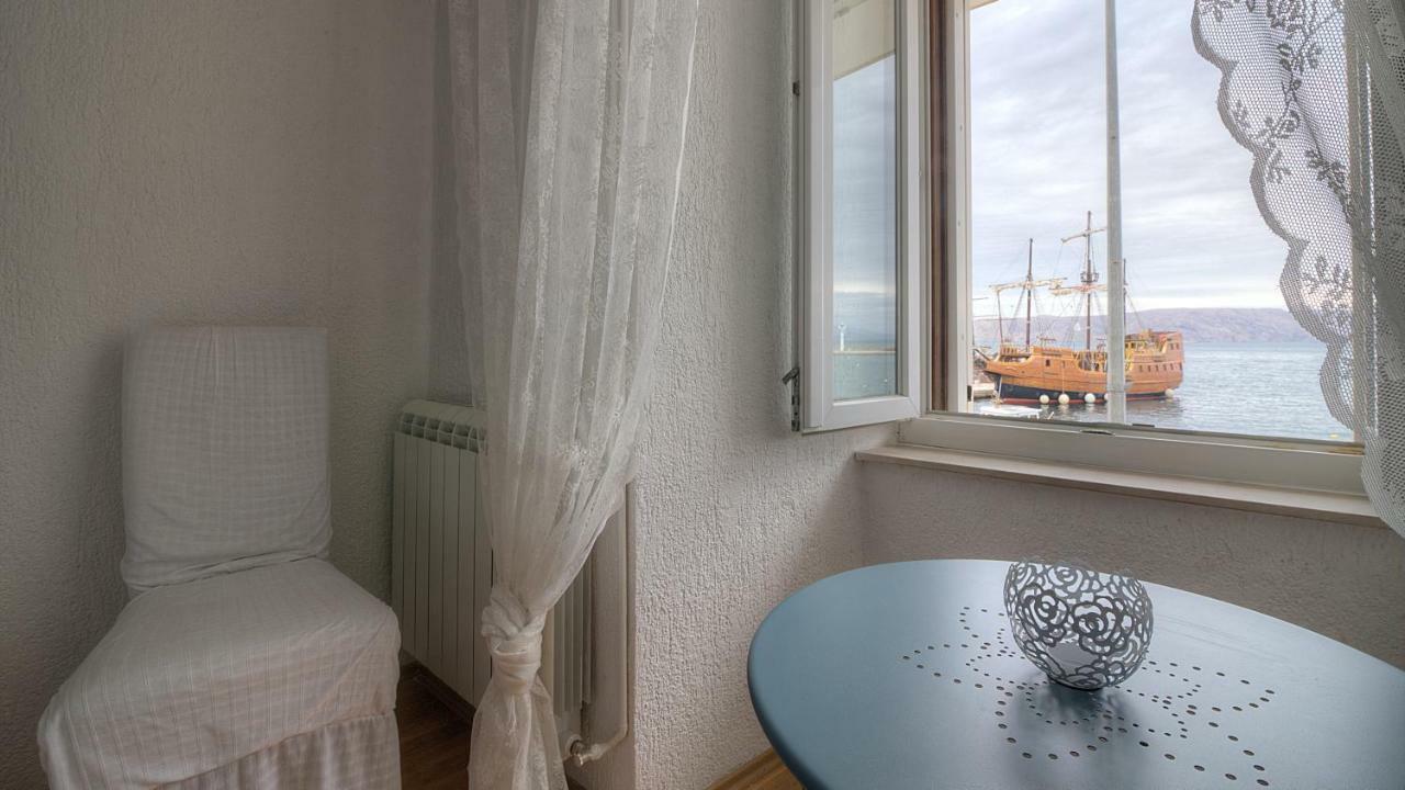 Apartments & Rooms Josephine Сень Екстер'єр фото